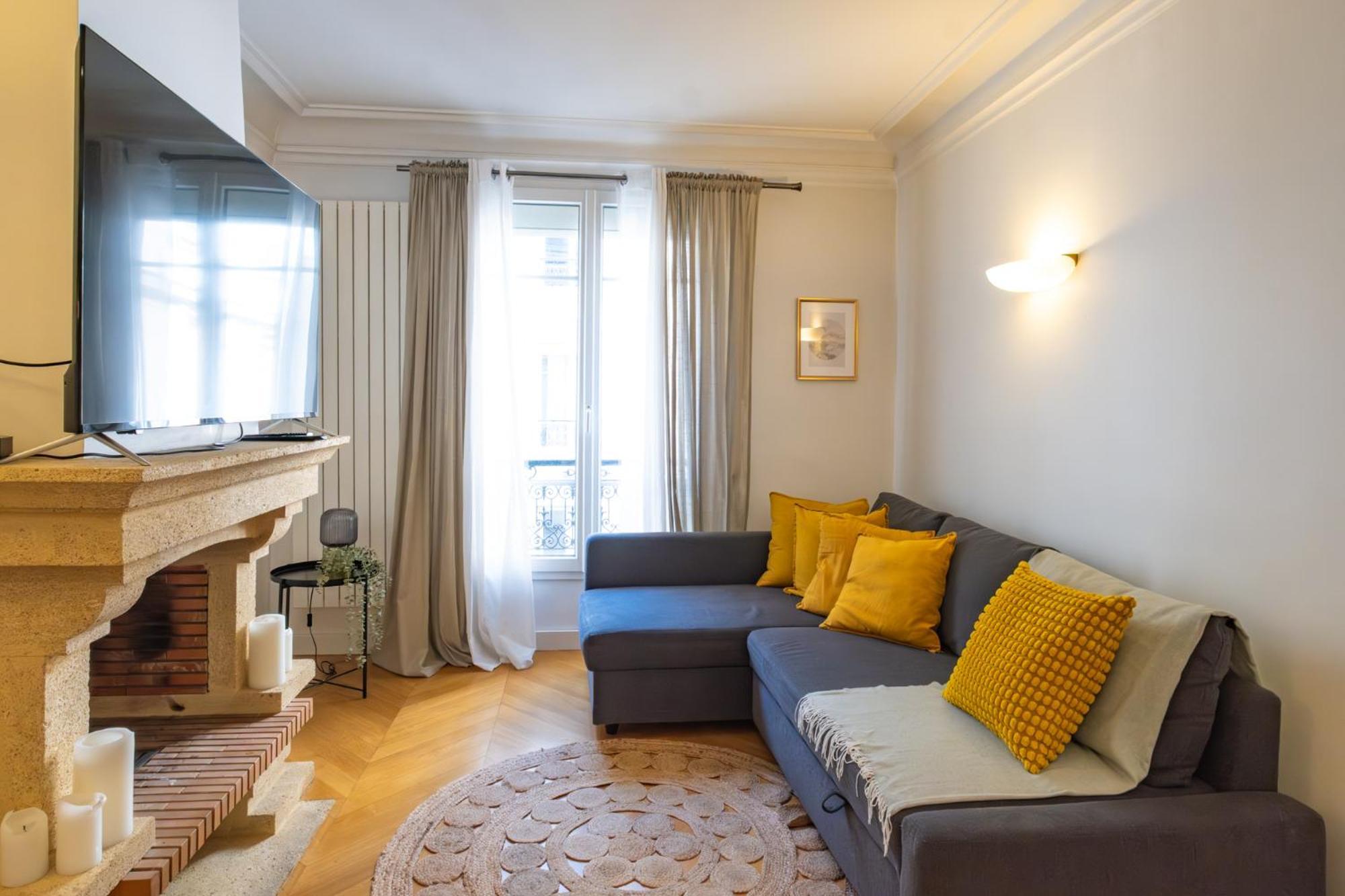 Spacious Apartment For 6 People Париж Екстериор снимка